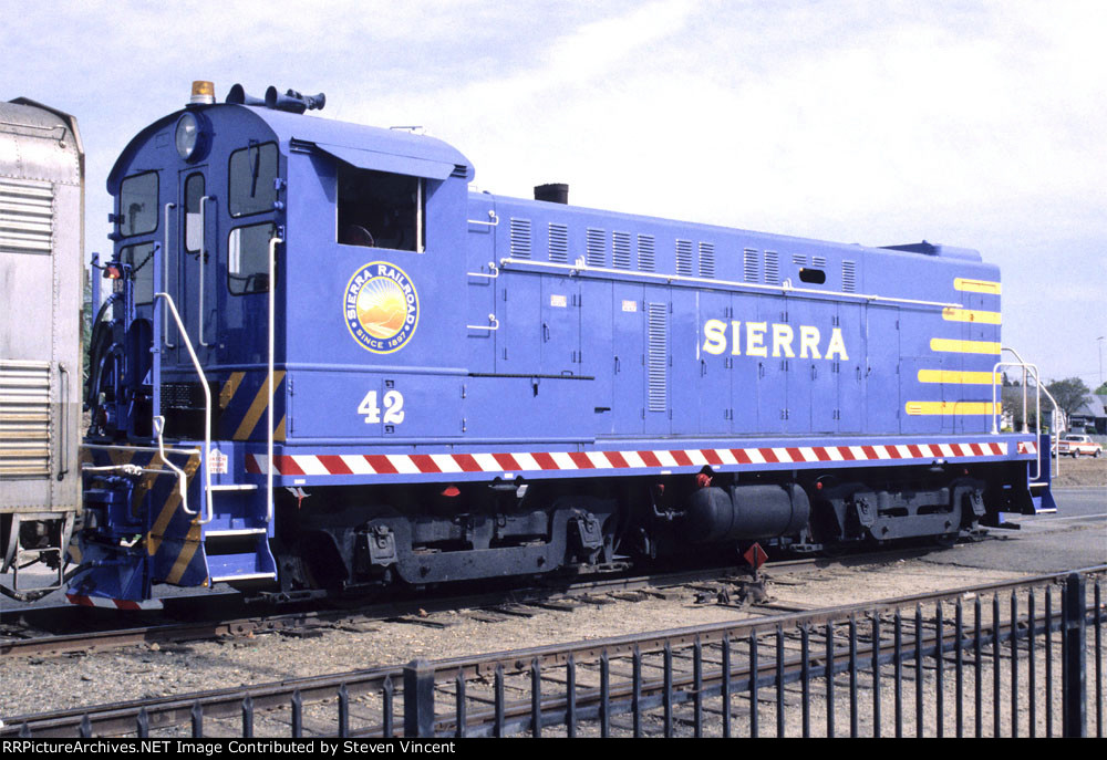 Sierra Railway BLH S-12 #42